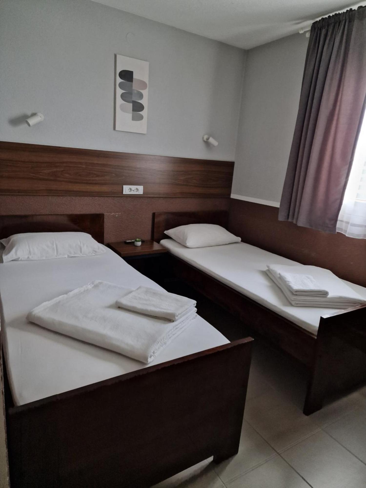 Hotel Djerdan كرالييفو المظهر الخارجي الصورة